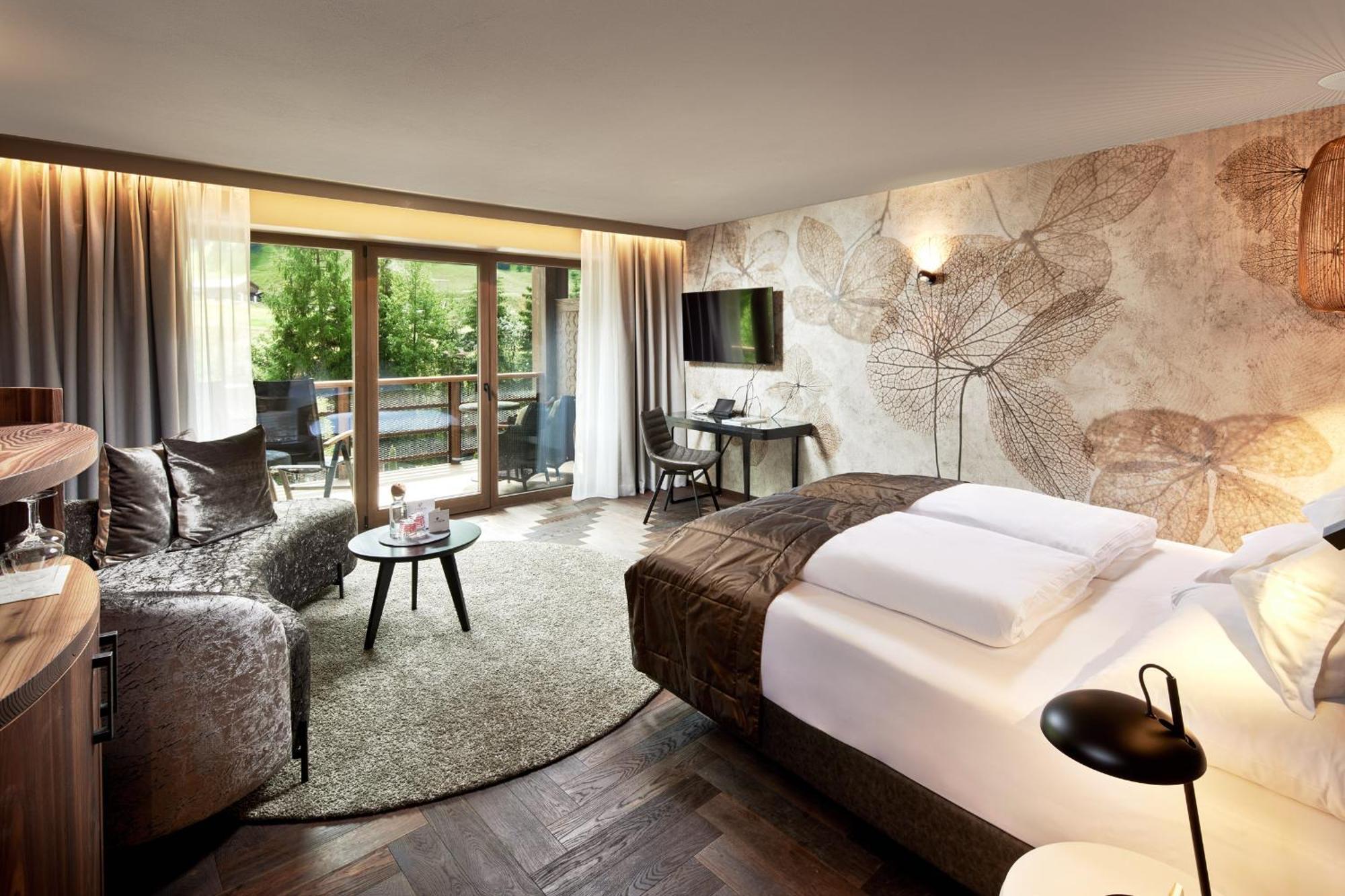 Hotel Quelle Nature Spa Resort Santa Maddalena in Casies Extérieur photo